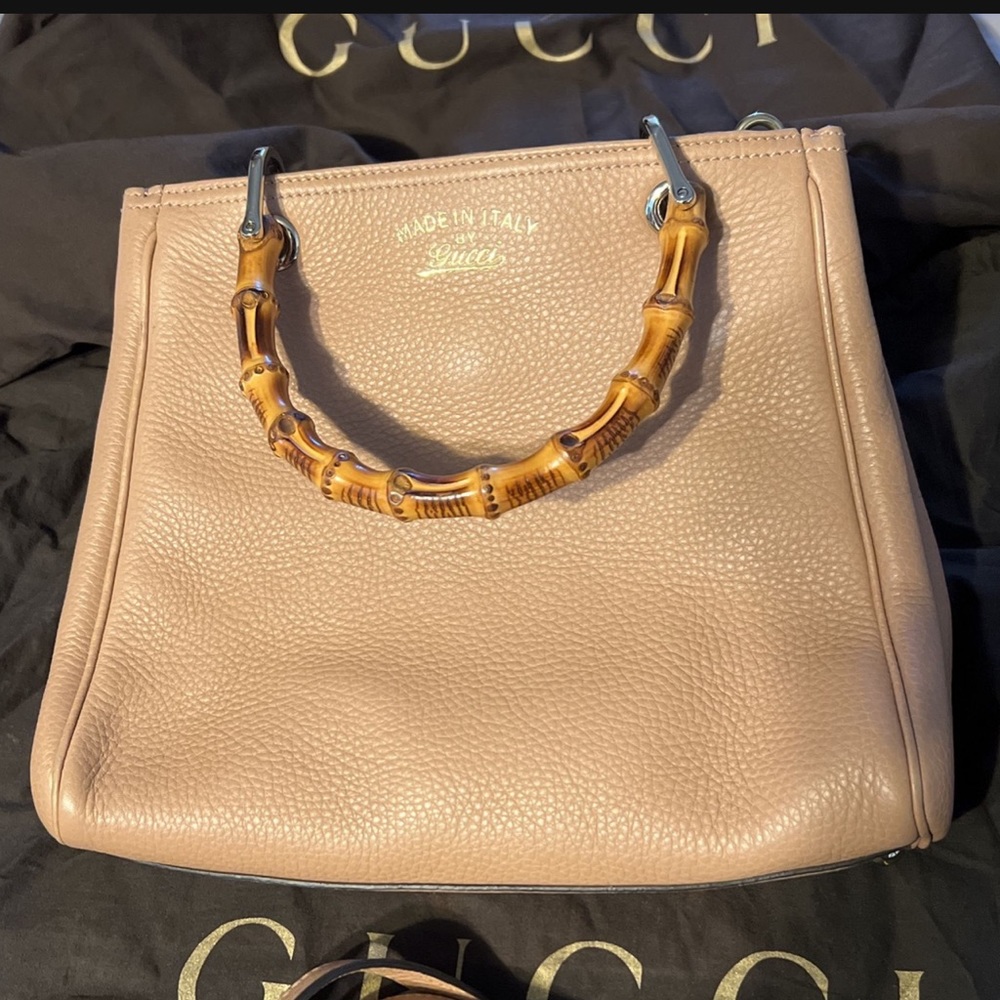 Authentic Gucci shoulder, Hand bag with bamboo handles